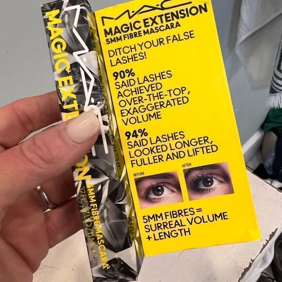MAC Magic Extension Mascara 5mm Fibre Mascara brand new in box- full size - Picture 1 of 12